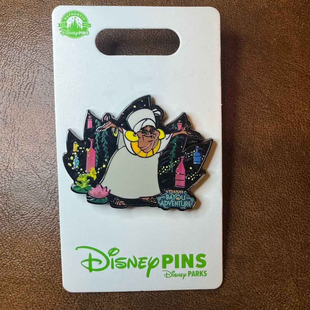 NWT Disney Parks Tiana’s Bayou Adventure Mama Odie Pin.